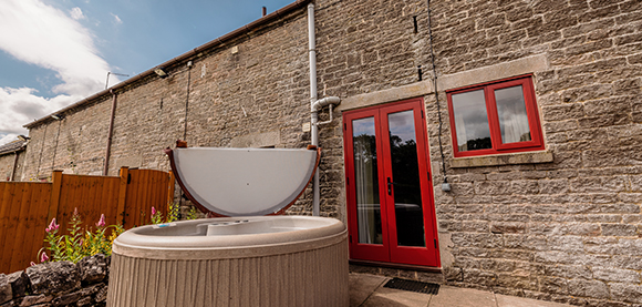 Elm Cottage Hot Tub